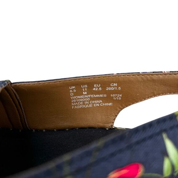 Clarks Artisan Petrina Rhea Navy Floral Canvas Wedge Sandal 11 New - Picture 8 of 12